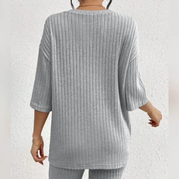 Gray Ribbed Women's Shorts Set
